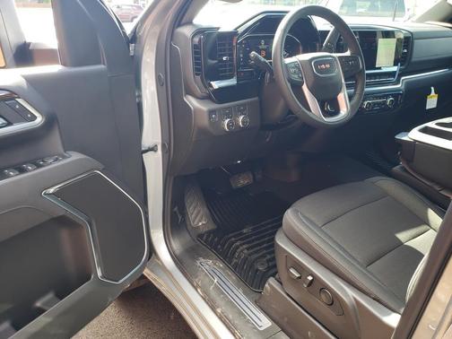 2026 GMC Sierra 2500 SLE
