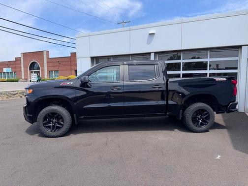 Black 2019 Chevrolet Silverado 1500 Custom Trail Boss
