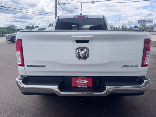 Bright White Clearcoat 2021 RAM 1500 Big Horn
