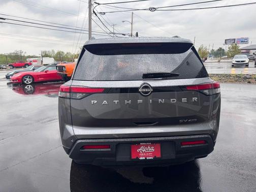 Gun Metallic 2022 Nissan Pathfinder SV 4WD