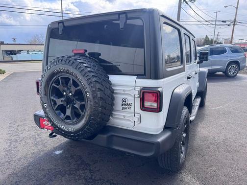 2022 Jeep Wrangler Willys