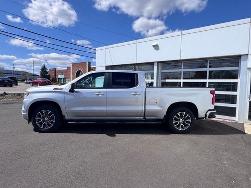 Silver Ice Metallic 2022 Chevrolet Silverado 1500 RST