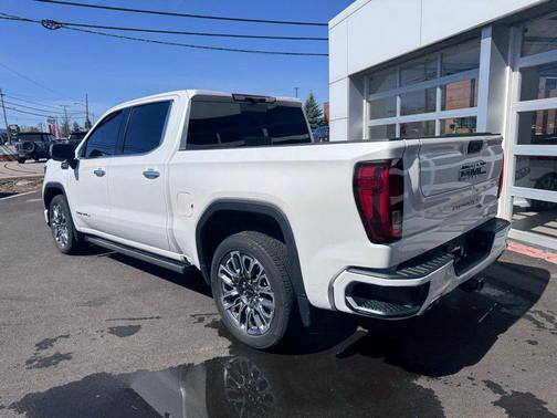 White Frost Tricoat 2024 GMC Sierra 1500 Denali Ultimate