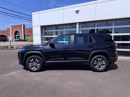 Mosaic Black Metallic 2025 Chevrolet Equinox LT
