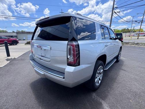 Quicksilver Metallic 2017 GMC Yukon Denali