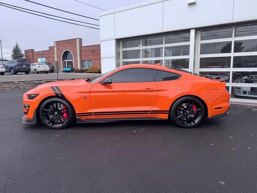 2021 Ford Shelby GT500 Base