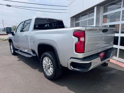 Silver Ice Metallic 2021 Chevrolet Silverado 2500 High Country