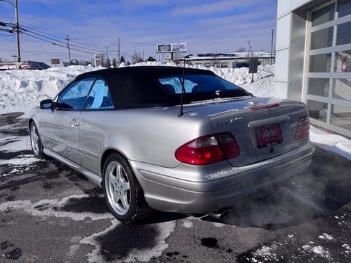 Silver 2002 Mercedes-Benz CLK-Class CLK 430