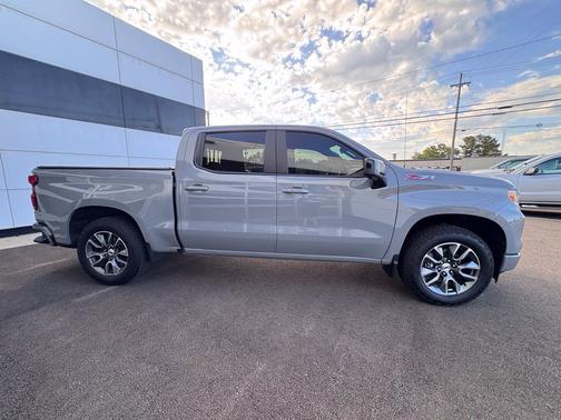 Slate Gray Metallic 2025 Chevrolet Silverado 1500 RST