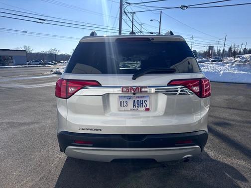 2019 GMC Acadia SLE-2