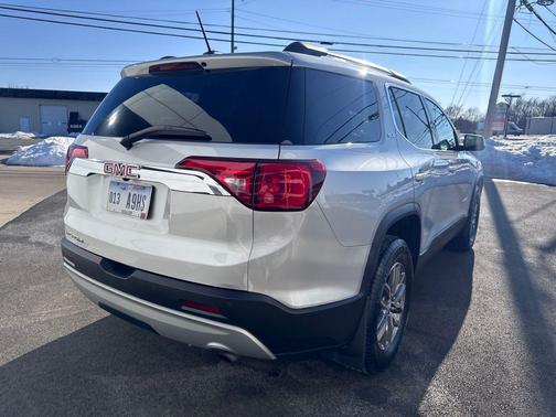 2019 GMC Acadia SLE-2