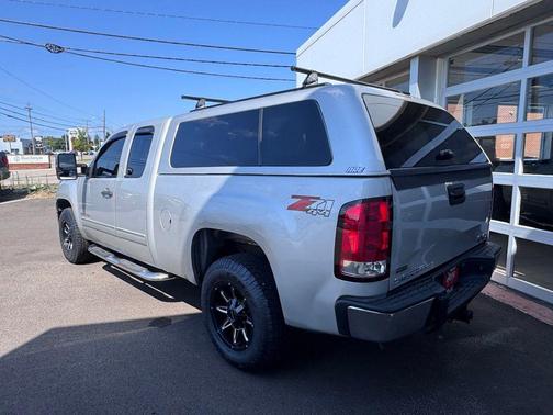 Sheer Silver Metallic 2010 GMC Sierra 1500 SLE