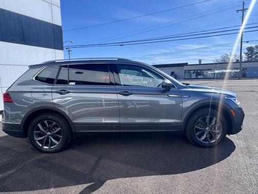 2023 Volkswagen Tiguan 2.0T SE 4MOTION