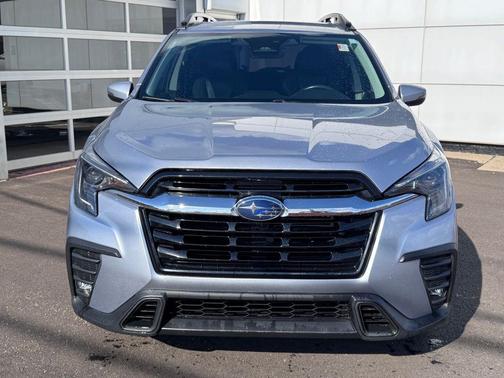 Ice Silver Metallic 2023 Subaru Ascent Limited 7-Passenger