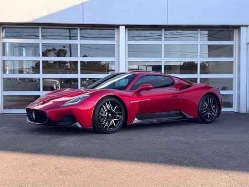 Red 2022 Maserati MC20 Base