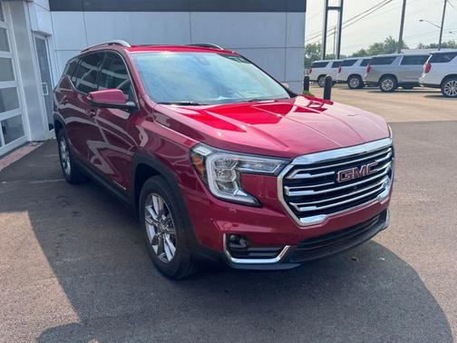 Cayenne Red Tintcoat 2022 GMC Terrain SLT