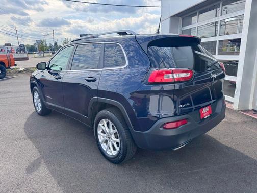True Blue Pearlcoat 2016 Jeep Cherokee Latitude