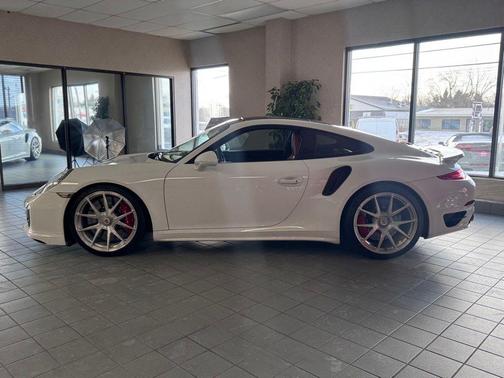 2014 Porsche 911 Turbo S