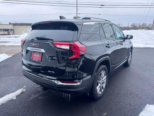 2022 GMC Terrain SLT