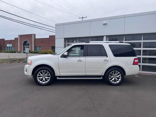 White Platinum Metallic Tri-Coat 2016 Ford Expedition Limited