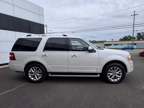 White Platinum Metallic Tri-Coat 2016 Ford Expedition Limited