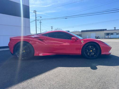 Rosso Scuderia 2020 Ferrari F8 Tributo Base