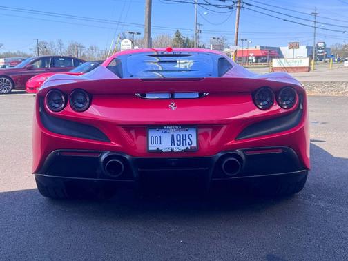 Rosso Scuderia 2020 Ferrari F8 Tributo Base