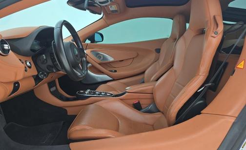 2021 McLaren GT Coupe