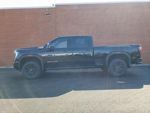 2025 GMC Sierra 2500 AT4