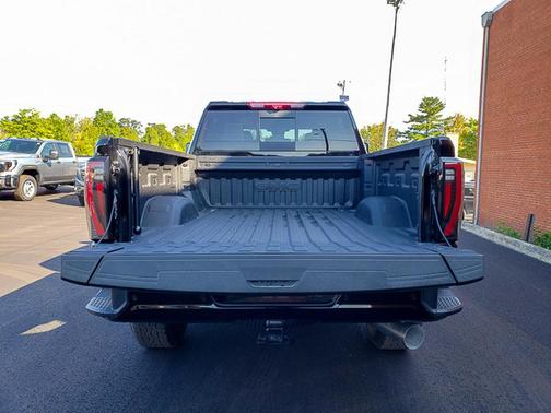 2025 GMC Sierra 2500 AT4