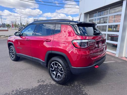 Red Hot Pearlcoat 2025 Jeep Compass Trailhawk