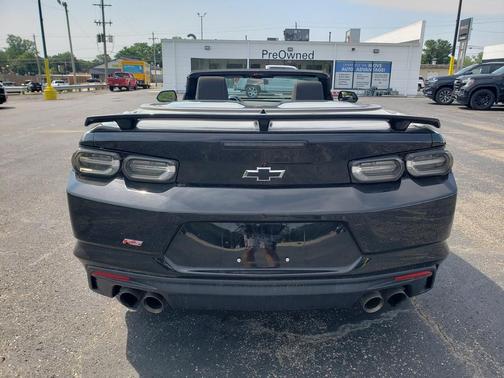 2021 Chevrolet Camaro RWD Convertible LT1