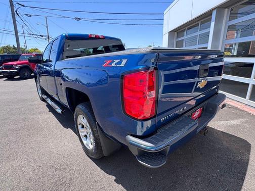 Deep Ocean Blue Metallic 2018 Chevrolet Silverado 1500 2LT