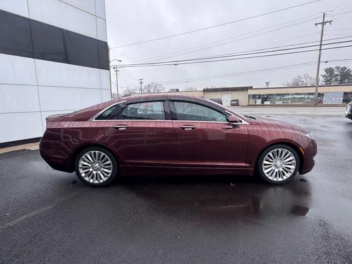 2015 Lincoln MKZ Base