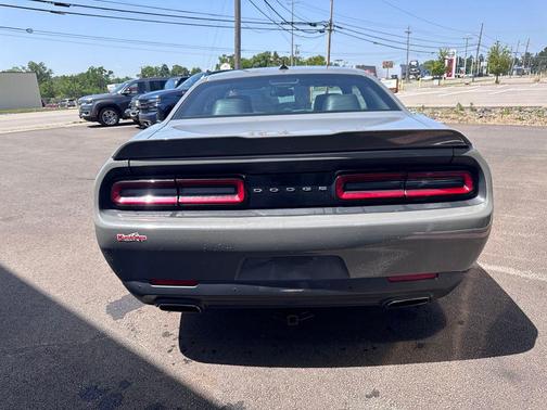 Destroyer Gray Clearcoat 2017 Dodge Challenger GT