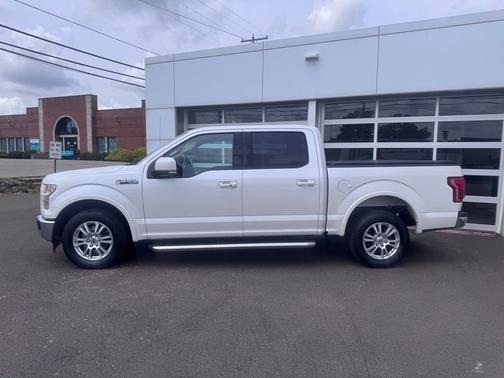 White Platinum Clearcoat Metallic 2017 Ford F-150 Lariat