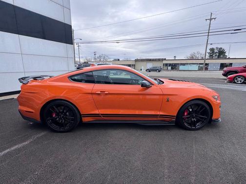2020 Ford Shelby GT500 Base