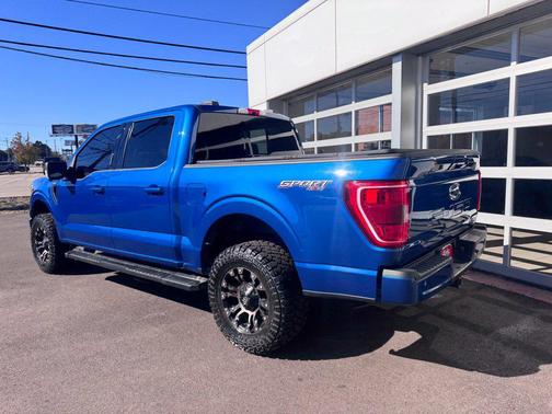 Atlas Blue Metallic 2022 Ford F-150 XLT