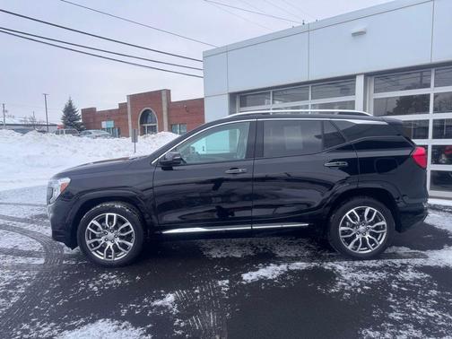 2023 GMC Terrain Denali