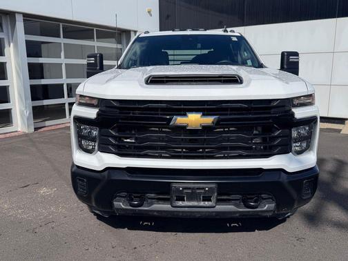 Summit White 2025 Chevrolet Silverado 3500 WT