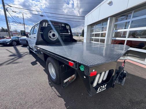 Summit White 2025 Chevrolet Silverado 3500 WT