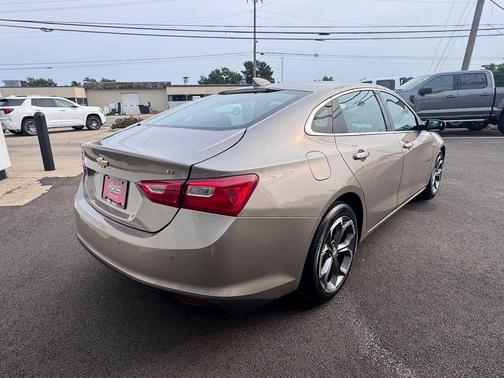 Mineral Gray Metallic 2023 Chevrolet Malibu FWD 1LT