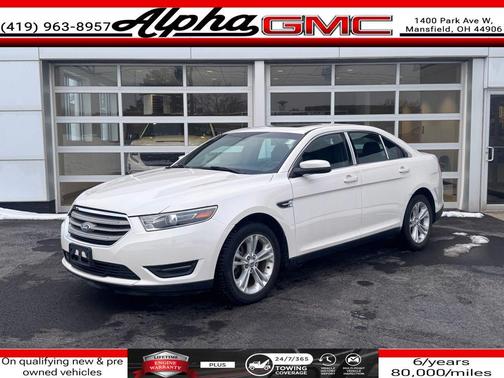 White Platinum Metallic Tri-Coat 2017 Ford Taurus SEL
