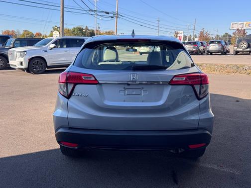 Lunar Silver Metallic 2020 Honda HR-V LX