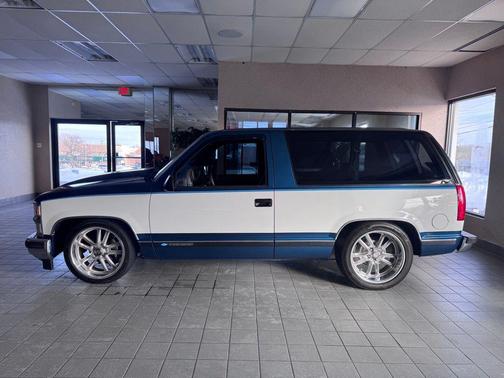 1999 Chevrolet Tahoe Base