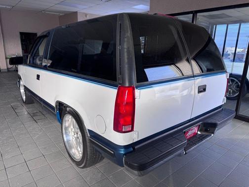 1999 Chevrolet Tahoe Base