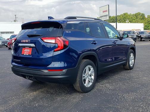 2022 GMC Terrain SLE