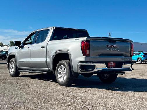 2025 GMC Sierra 1500 SLE