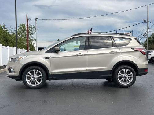 White Gold Metallic 2018 Ford Escape SE