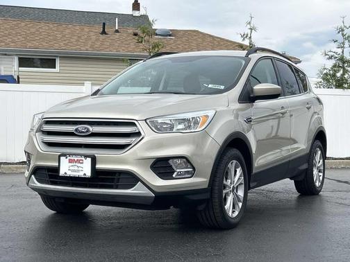 White Gold Metallic 2018 Ford Escape SE